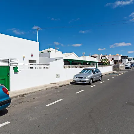 2br Terrace - 9 Min Walk To The Beach Σπίτι διακοπών