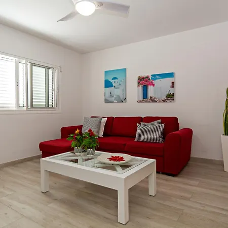 2br Terrace - 9 Min Walk To The Beach